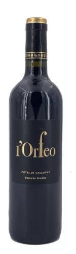 Orféo - bottle of red wine